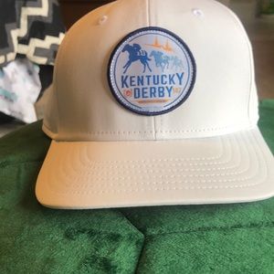 Vineyard Vines NWT Kentucky Derby Trucker Hat